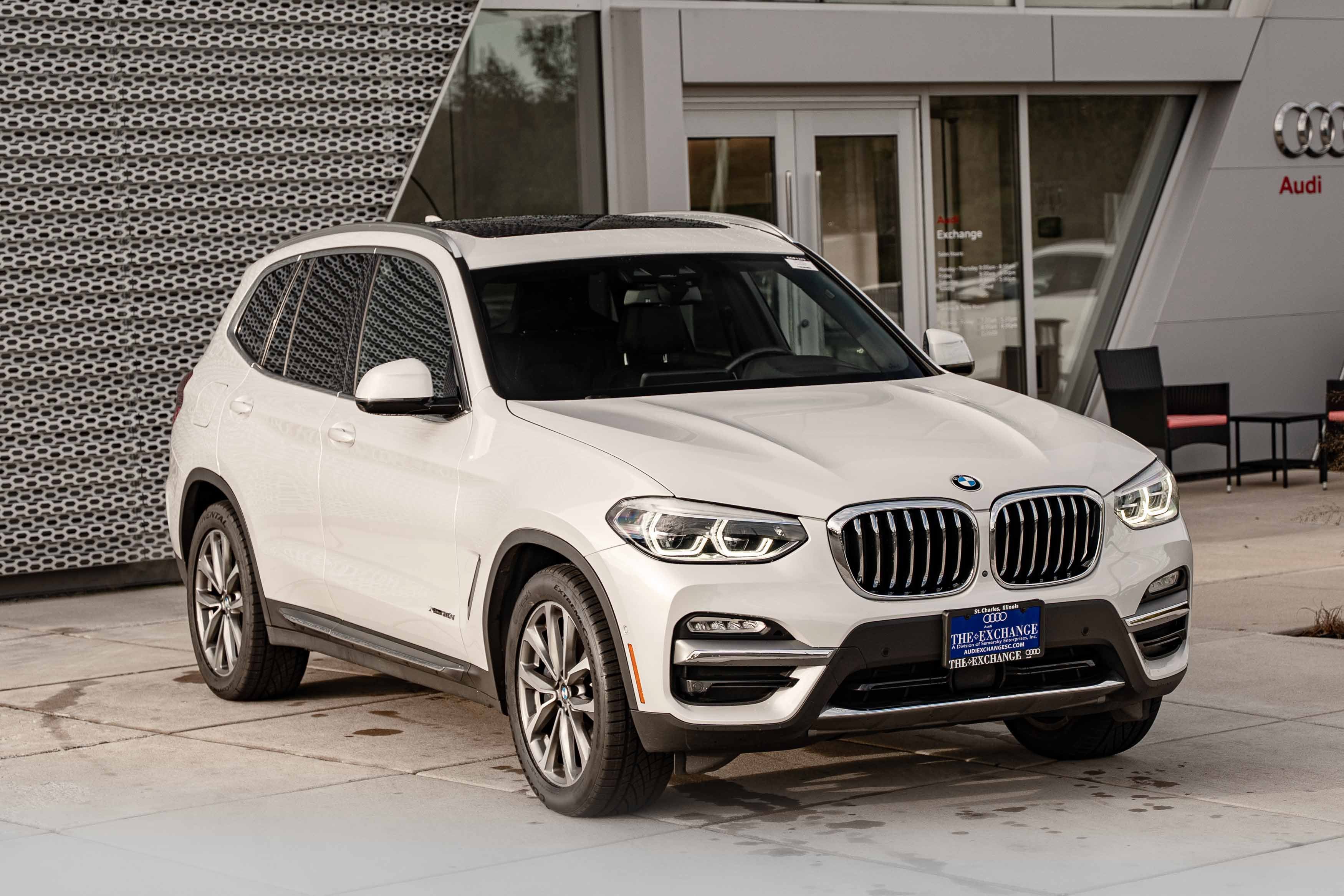 Used 2018 Mineral White Metallic BMW xDrive30i image 2