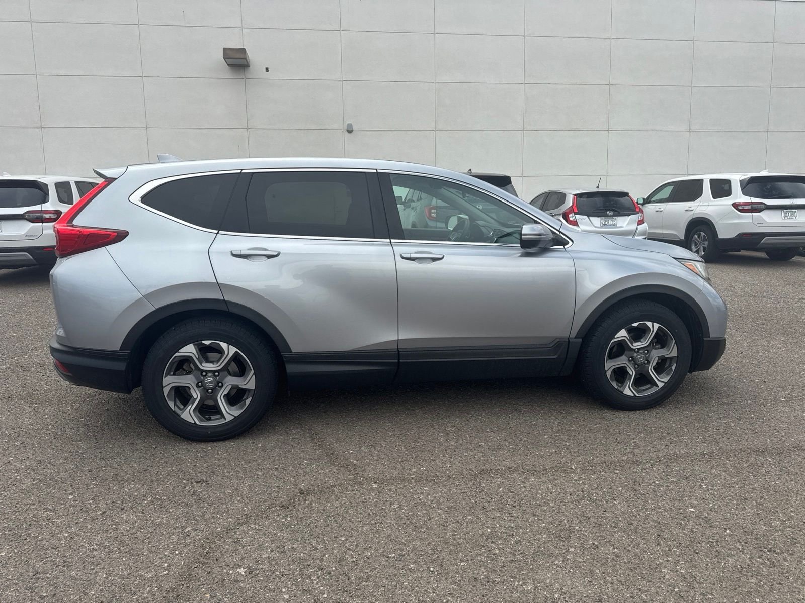 Used 2018  Honda EX image 6