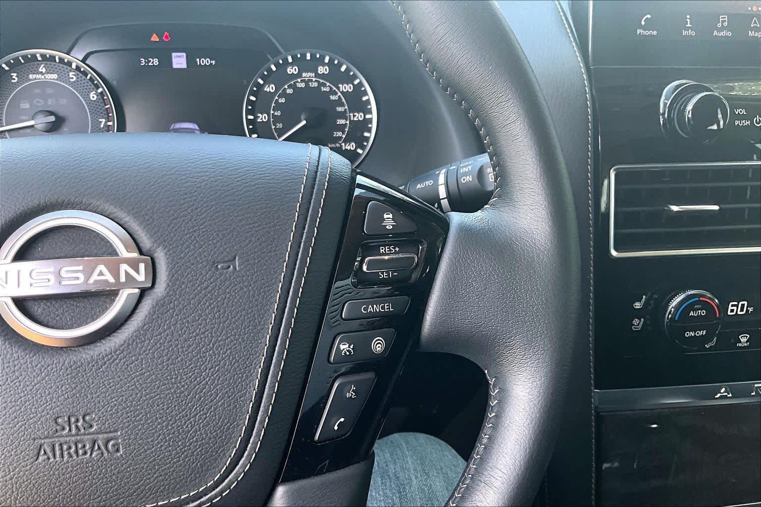 Certified Used 2022 Aspen White TriCoat Pearl Nissan Platinum image 25