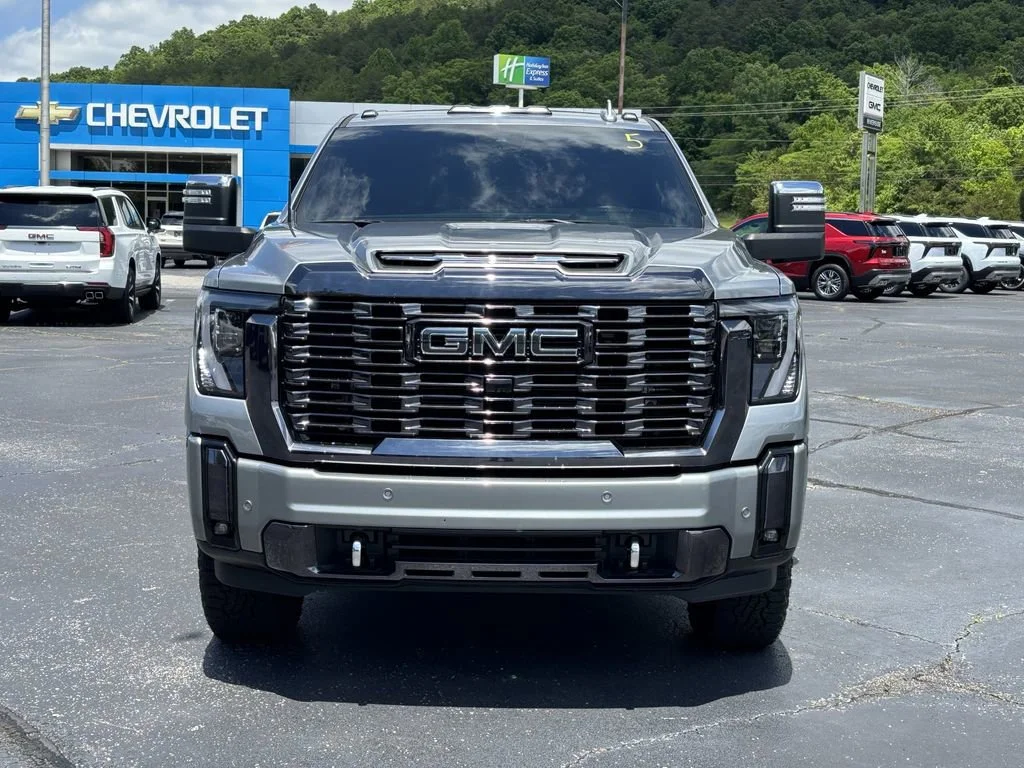 Used 2024 Sterling Metallic GMC Denali Ultimate image 5