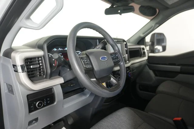Certified Used 2025 Avalanche Ford XL image 18