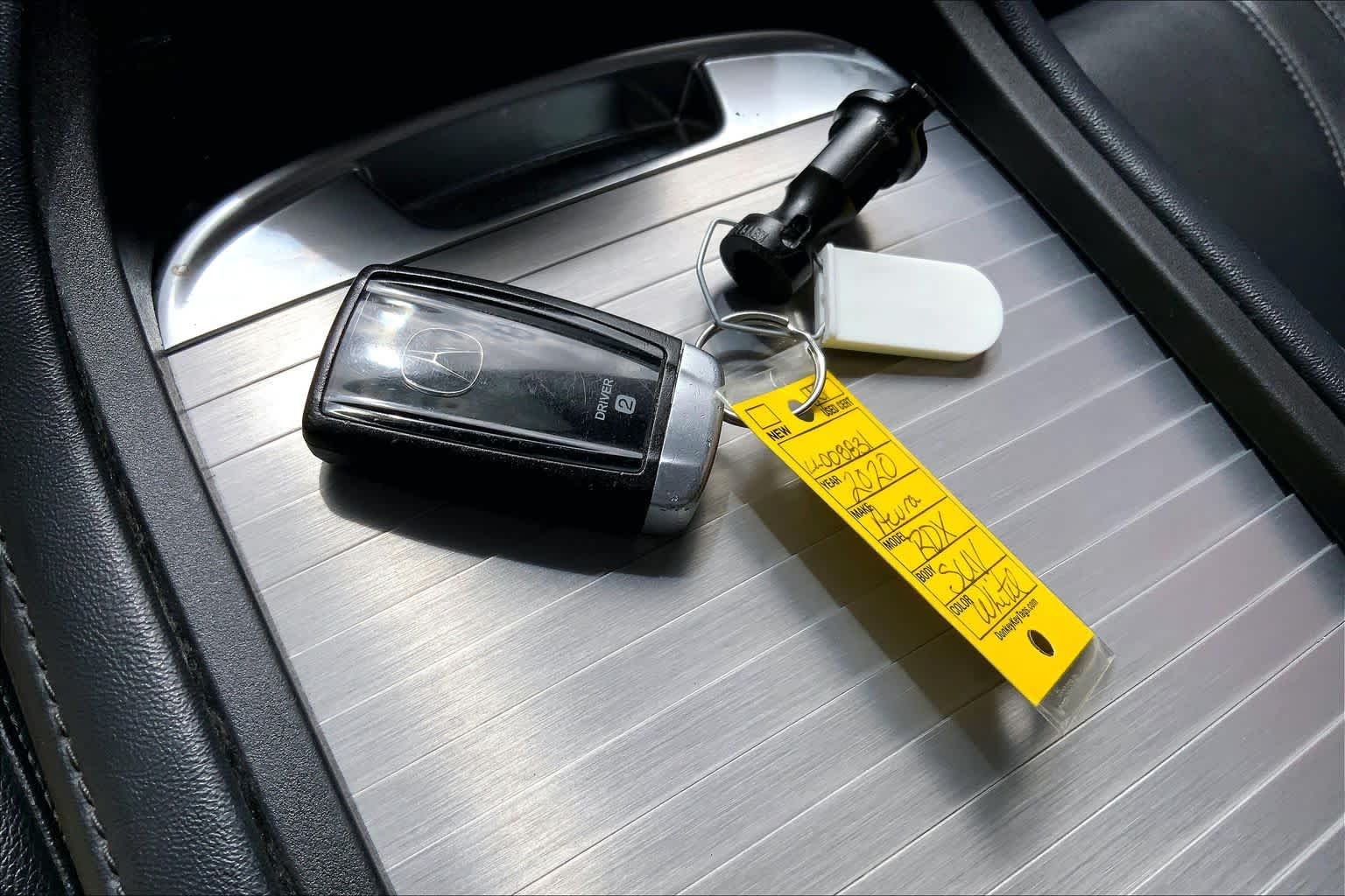 Used 2020 Platinum White Pearl Acura  image 15