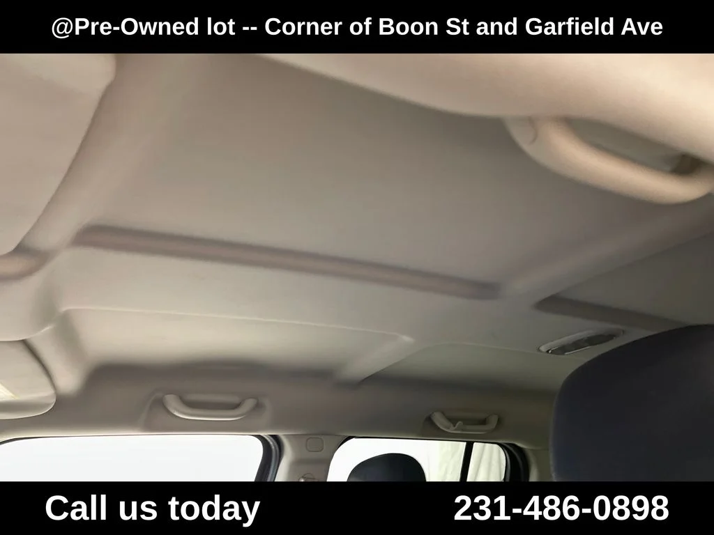 Used 2014 Gray Jeep Latitude image 13