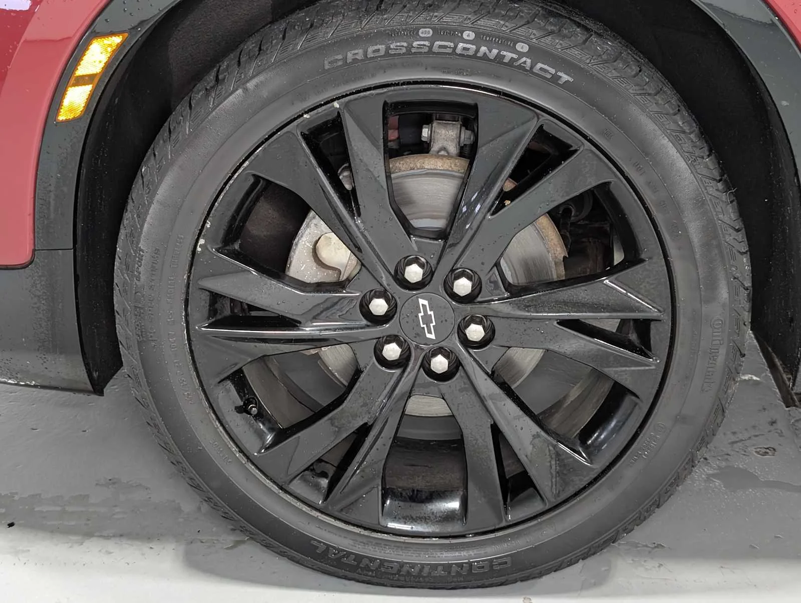 Used 2019 Cajun Red Tintcoat Chevrolet RS image 3