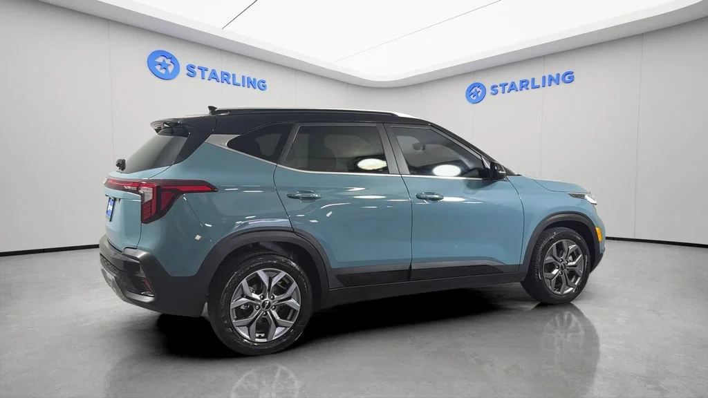 2024 Kia Seltos S - Photo 10