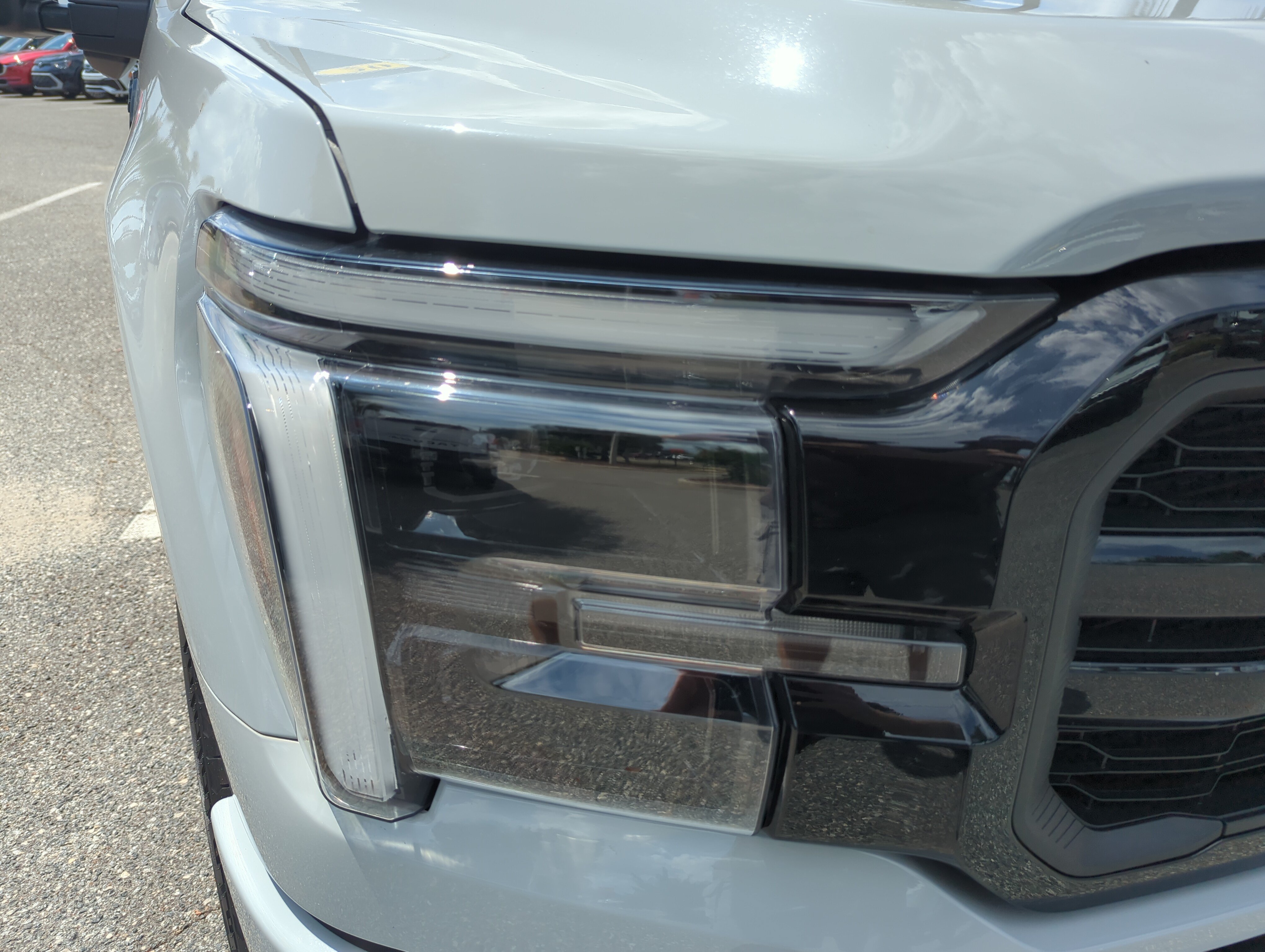 Used 2024 Avalanche Ford LARIAT image 13
