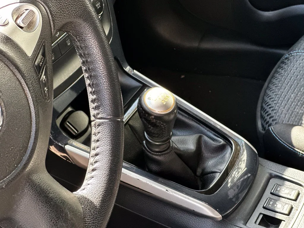 Used 2017 White Nissan SR image 27