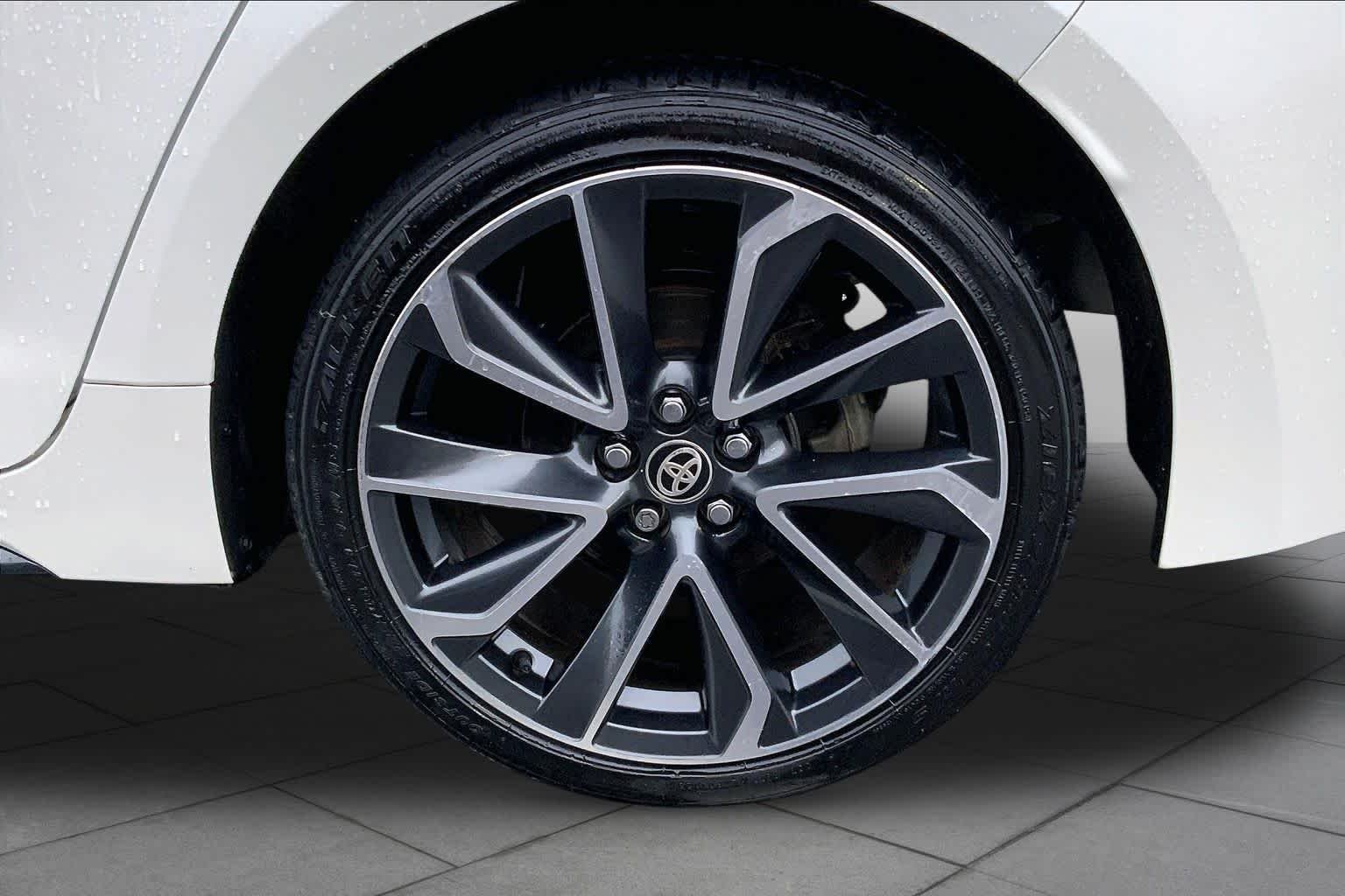 Used 2020 Super White Toyota SE image 10