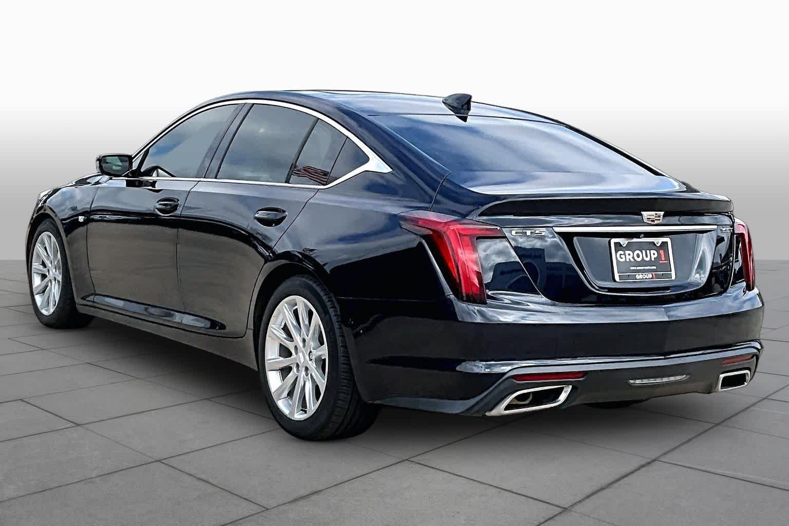 Used 2021 Dark Moon Blue Metallic Cadillac Luxury image 11