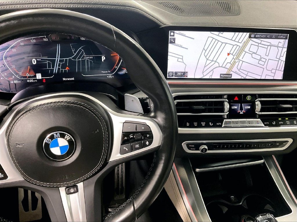 Used 2022 White BMW xDrive40i image 19