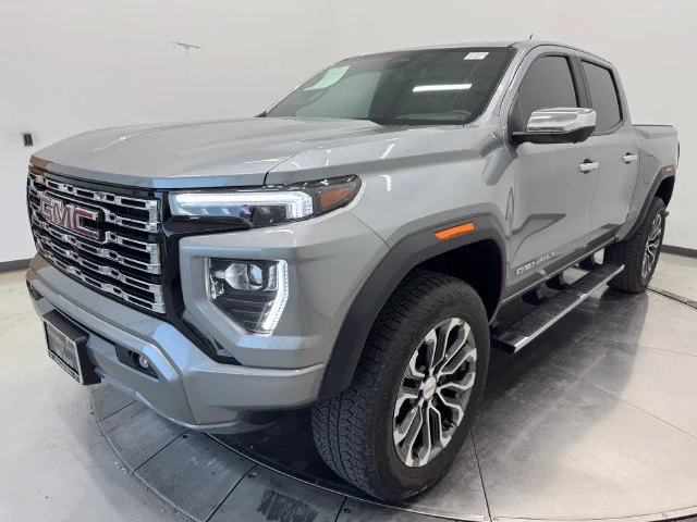 Used 2023 Sterling Metallic GMC Denali image 33