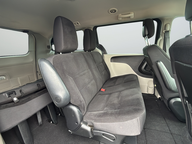Used 2019 Gray Dodge SE image 24