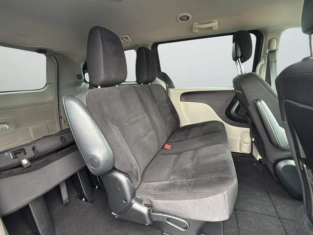 Used 2019 Gray Dodge SE image 24