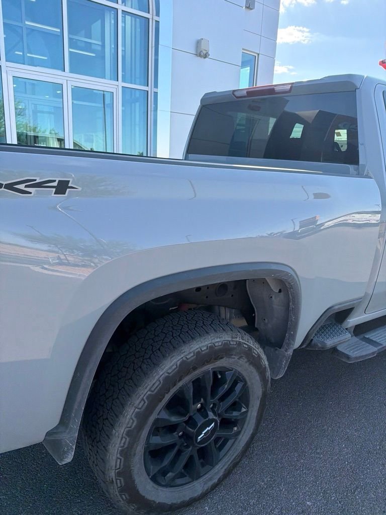Used 2025 Gray Chevrolet Custom image 15