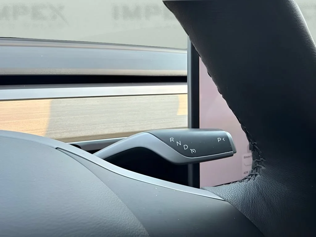 Used 2024  Tesla Long Range image 17