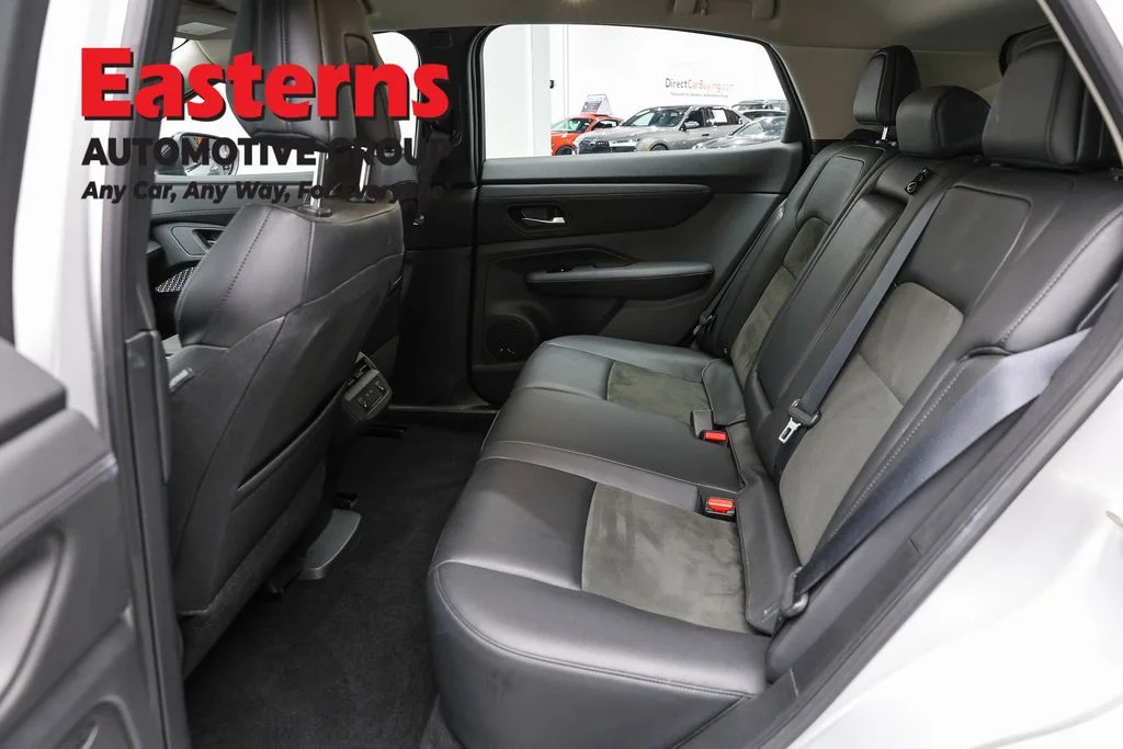 Used 2023 Silver Nissan ENGAGE image 20