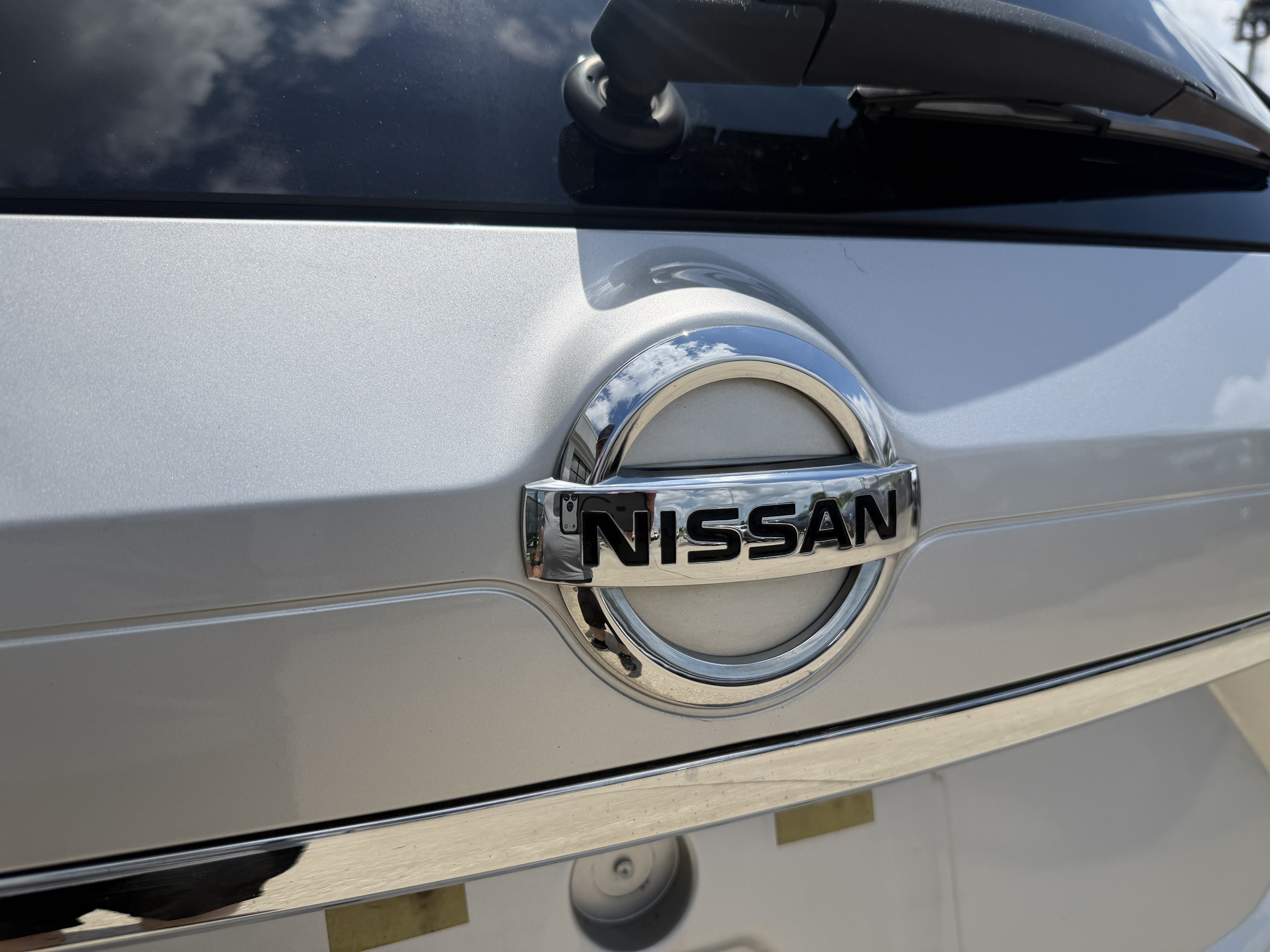 Used 2019 Brilliant Silver Metallic Nissan SV image 8
