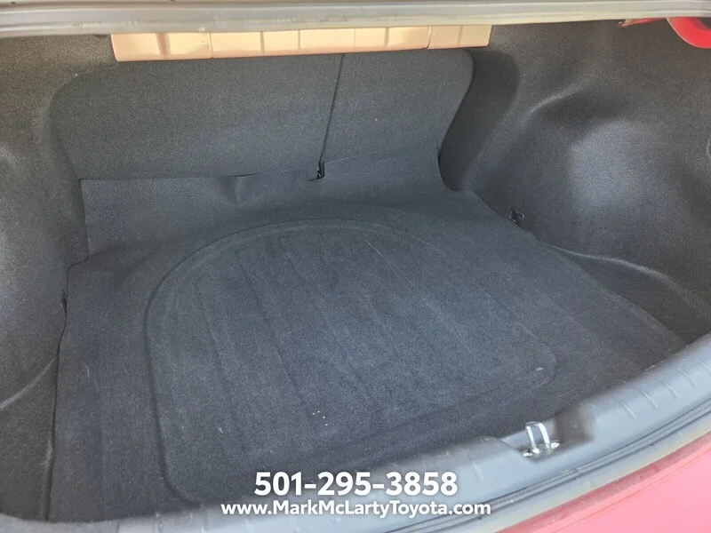 Used 2023 Currant Red KIA S IVT image 13