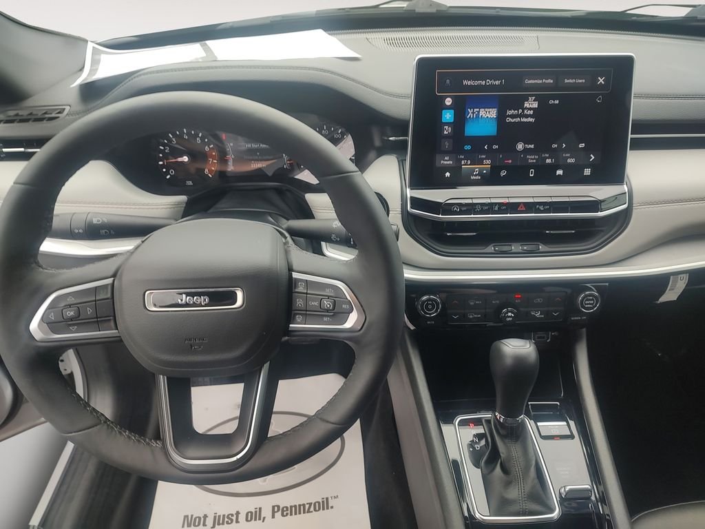 Used 2025 Silver Jeep Limited image 10