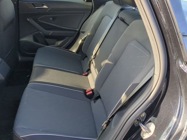 2025 Volkswagen Jetta Sport - Photo 16