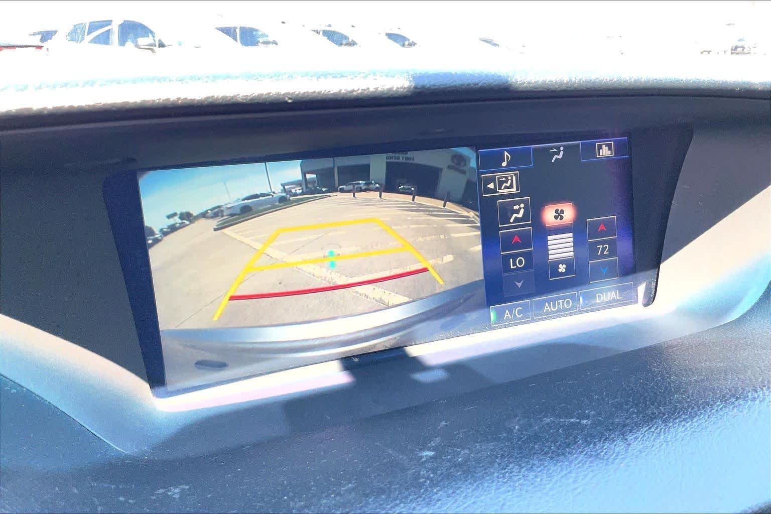 Used 2015 Atomic Silver Lexus  image 27