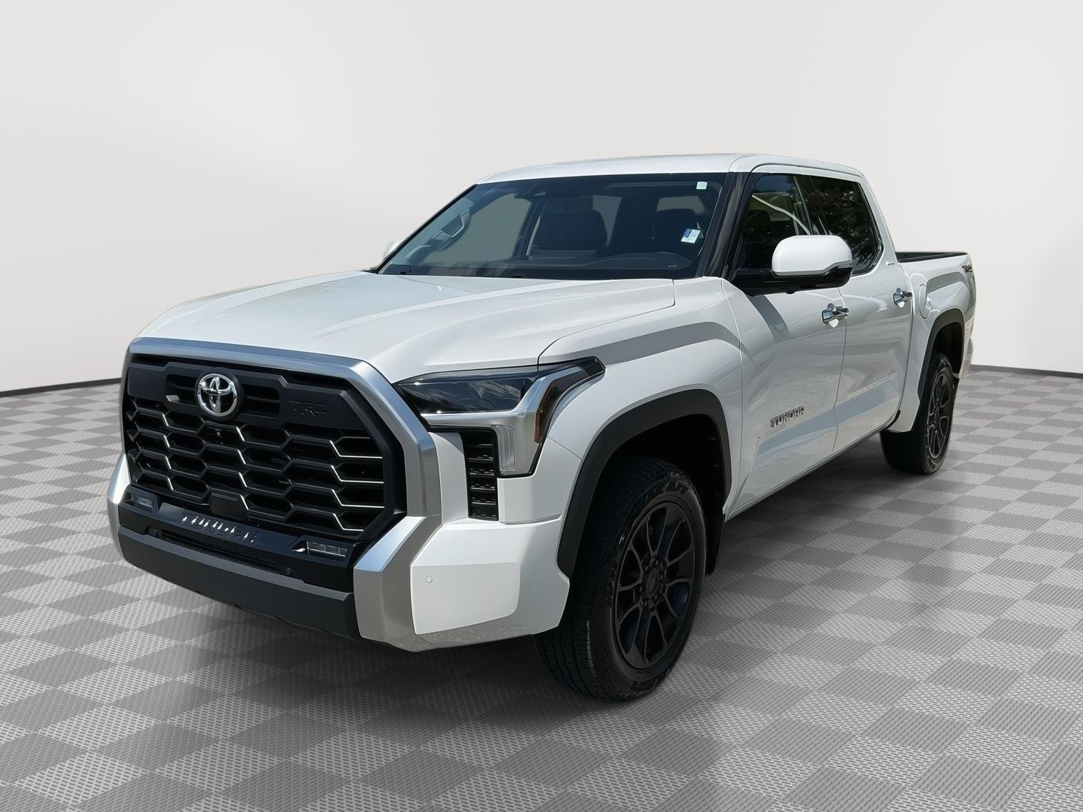 Used 2023 Wind Chill Pearl Toyota Limited image 21