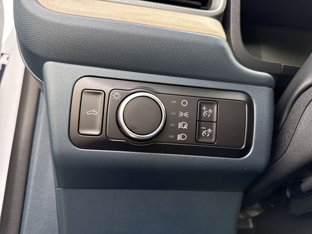 New 2026 White Ford Lariat image 19
