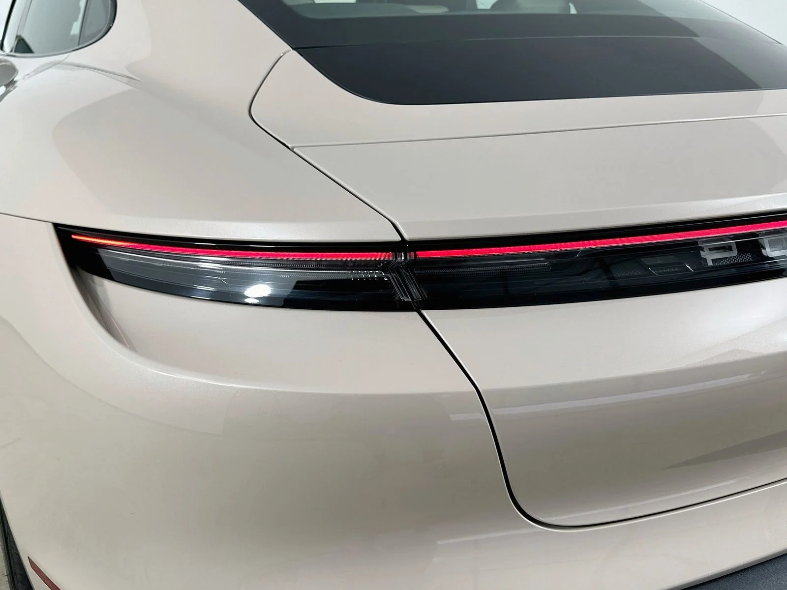 2023 Porsche Taycan Base - Photo 12