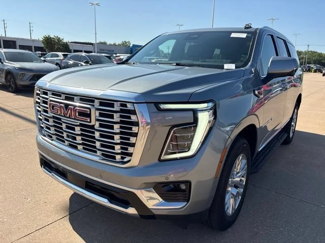2025 GMC Yukon Denali - Photo 7