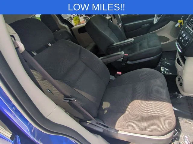 Used 2020 Blue Dodge SE image 31