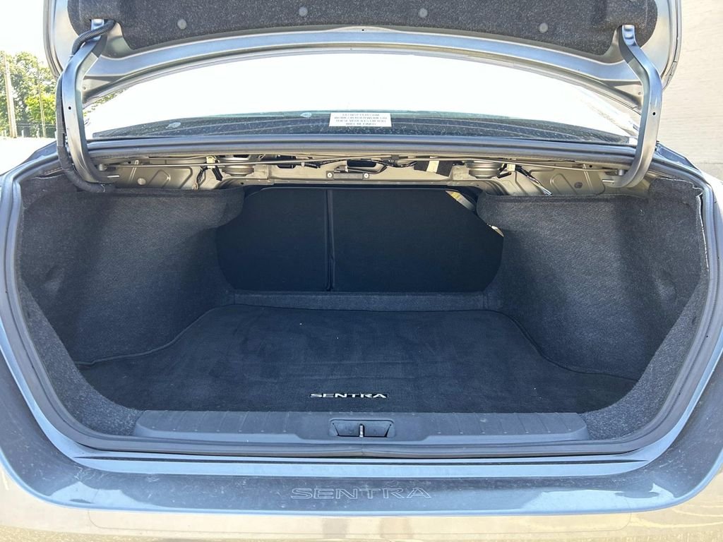 Used 2020 Gray Nissan SV image 11