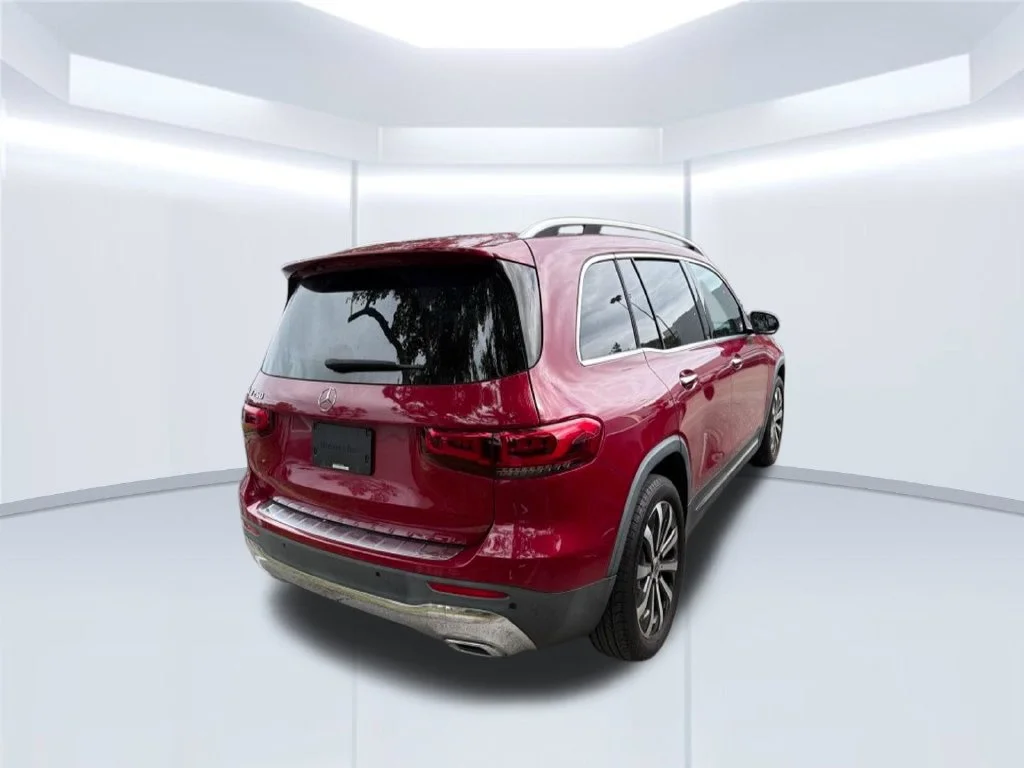 Used 2023 Red Mercedes-Benz GLB 250 image 9