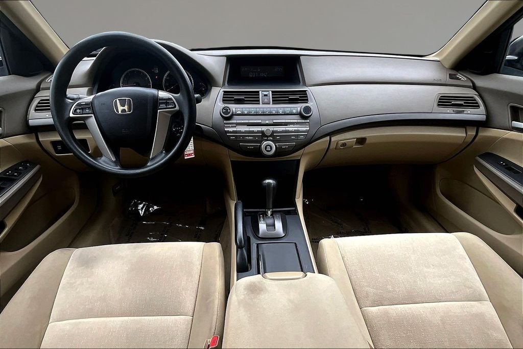 Used 2010 Maroon Honda LX image 7
