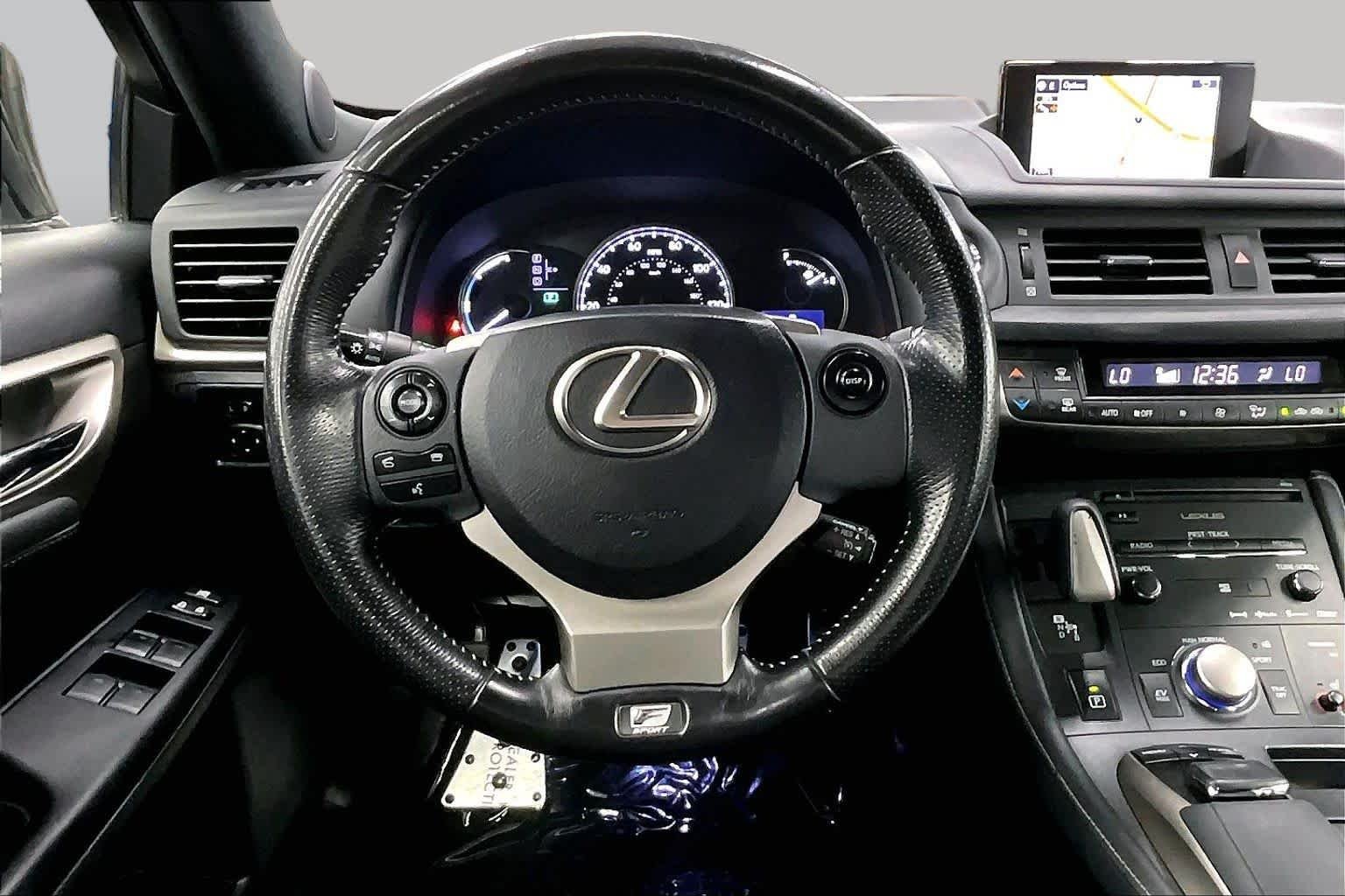 Used 2017 Obsidian Lexus  image 5