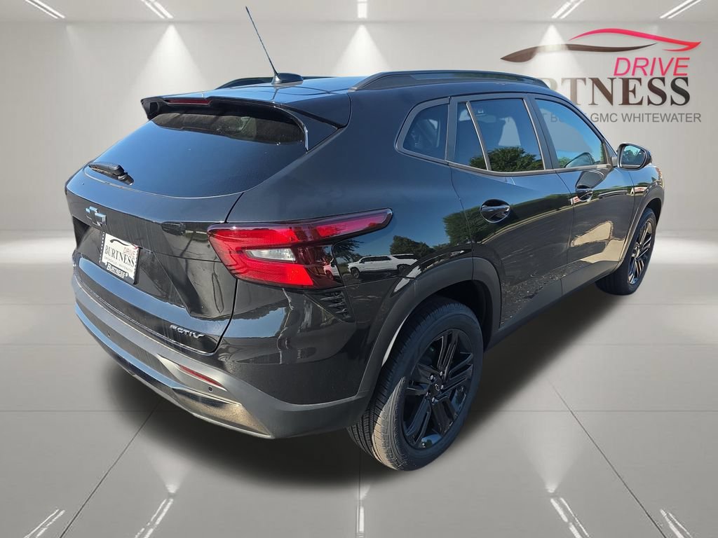 New 2026 Mosaic Black Metallic Chevrolet ACTIV image 7