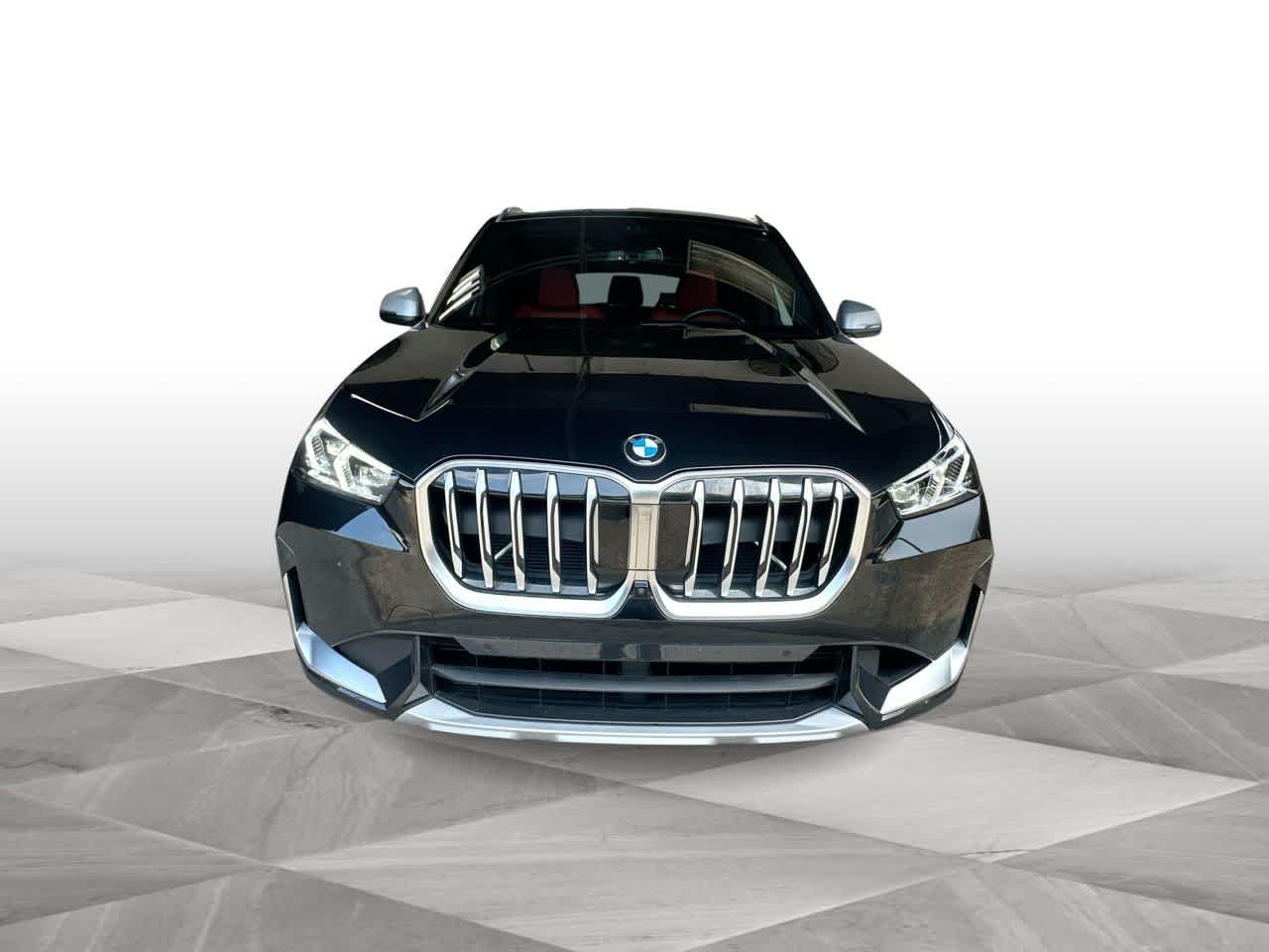 Used 2024 Black BMW xDrive28i image 3