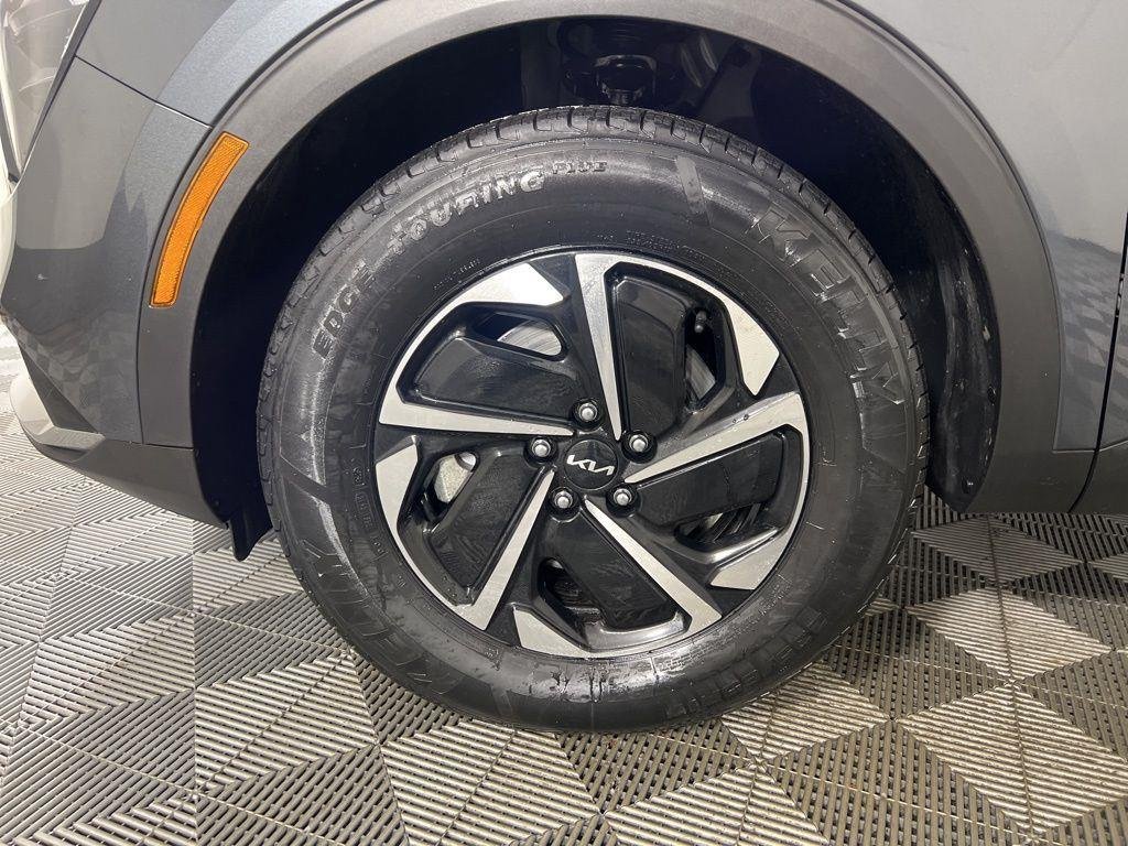 Used 2023 Gray Kia LX image 25