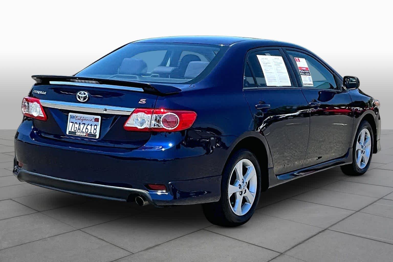 Used 2011 Nautical Blue Metallic Toyota LE image 12