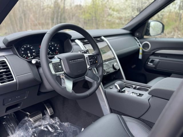 New 2026 Santorini Black Land Rover Dynamic SE image 10
