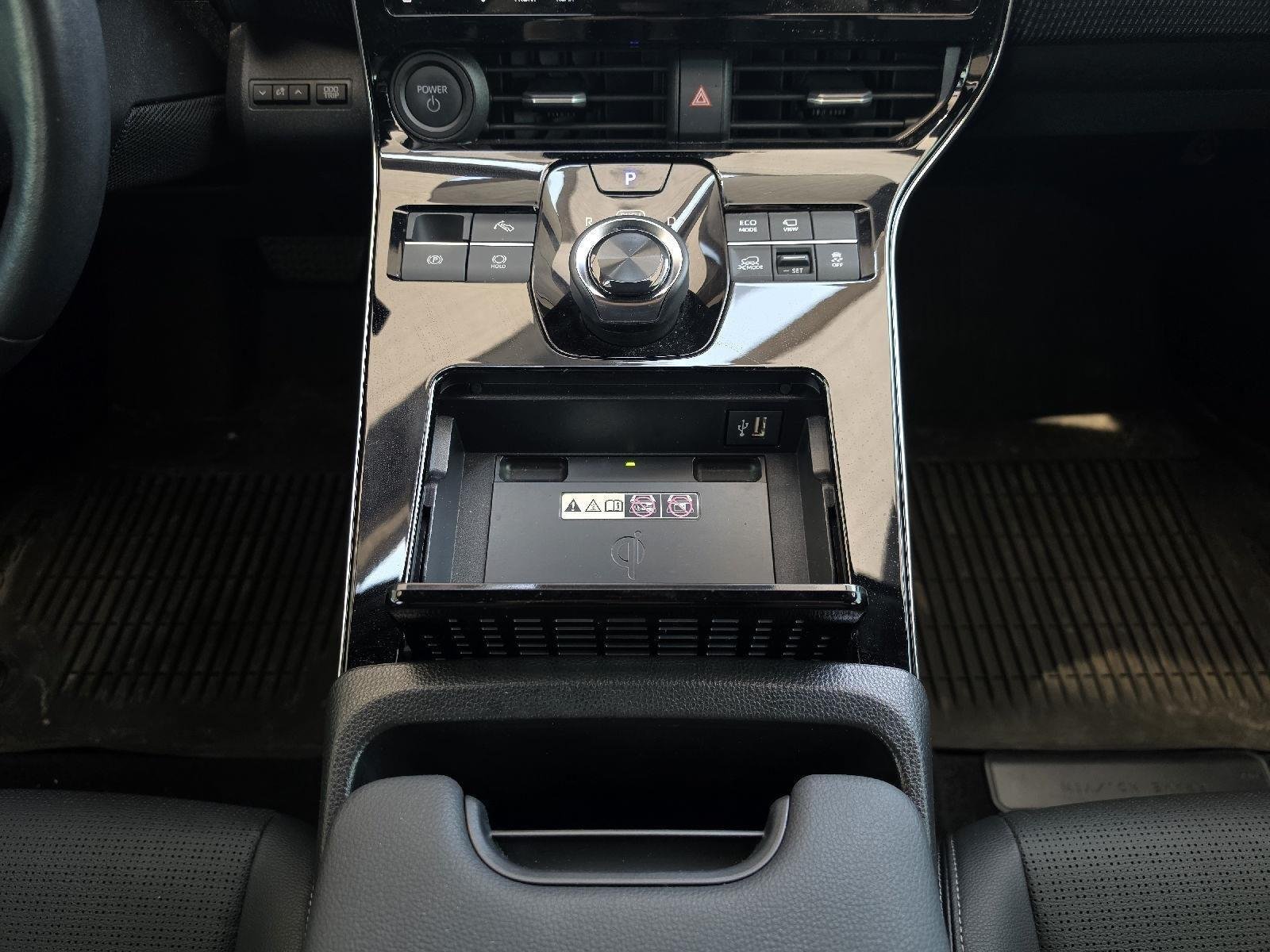 Certified Used 2023 Elemental Silver Metallic w/Black Roof Toyota Limited image 20