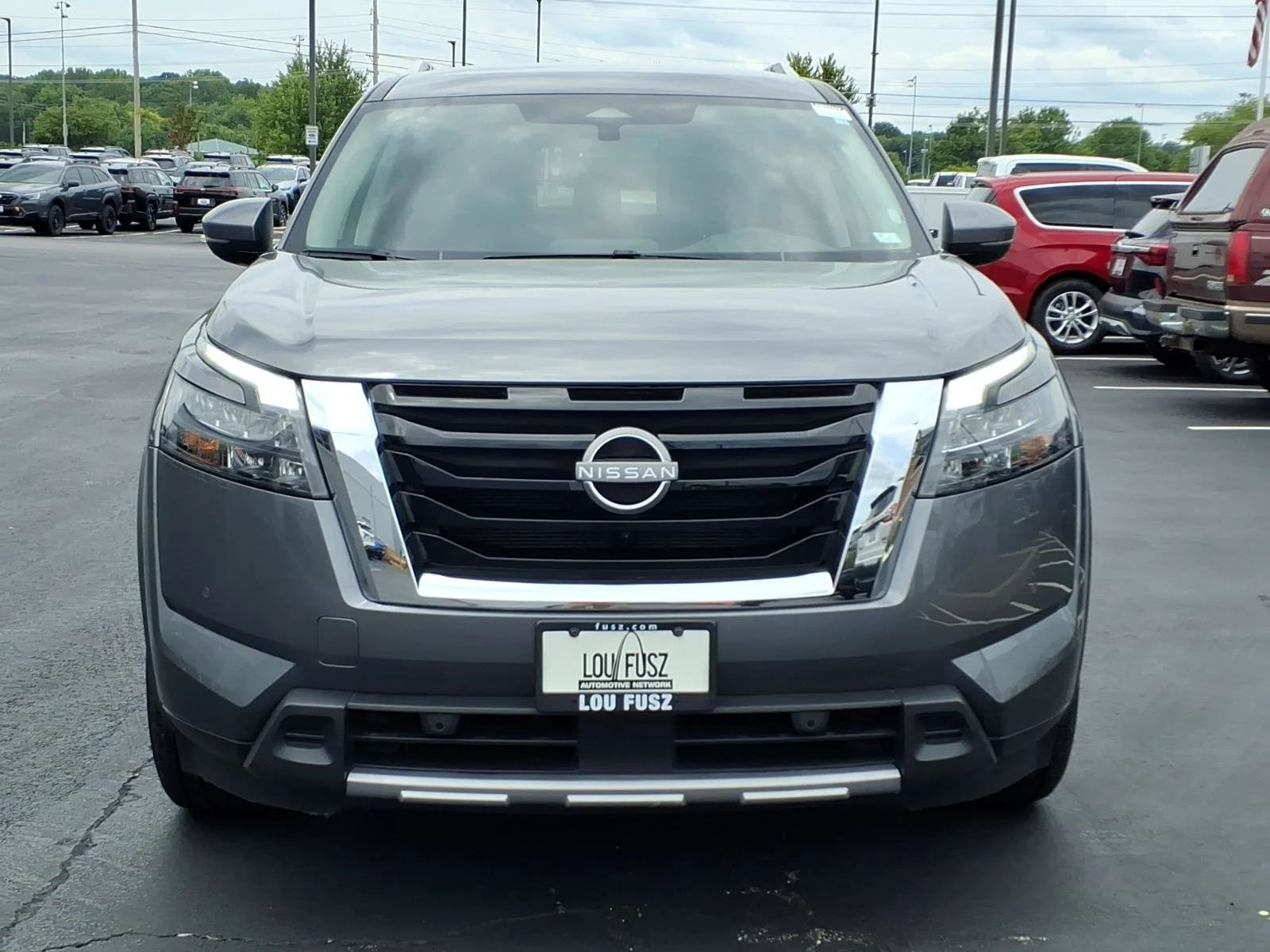 Used 2025 Gun Metallic Nissan SL image 34