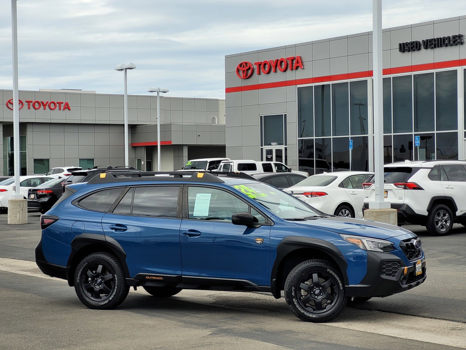 Used 2024 Geyser Blue Subaru Wilderness image 3