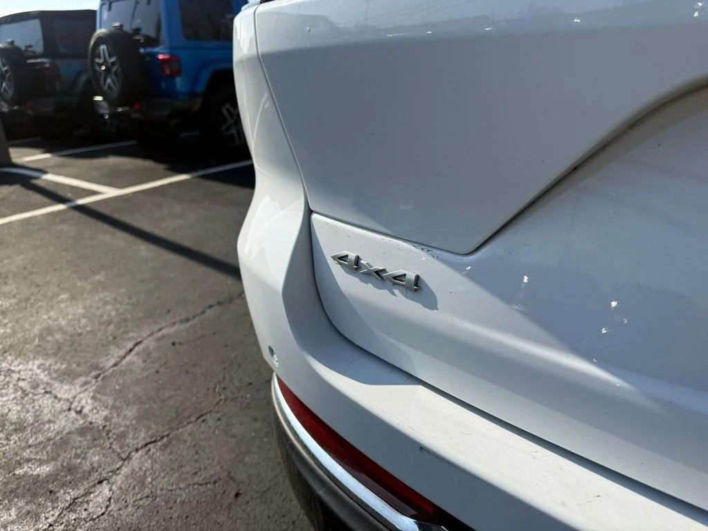Certified Used 2024 White Jeep Limited image 43