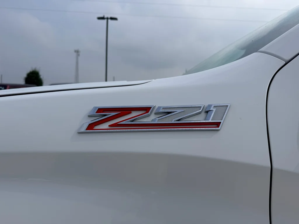 Used 2023 Summit White Chevrolet LTZ image 24
