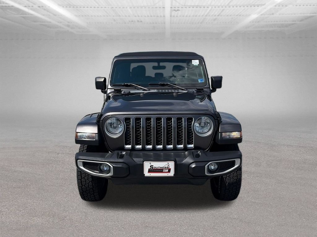 Used 2020 Crystal Metallic Jeep Overland image 9