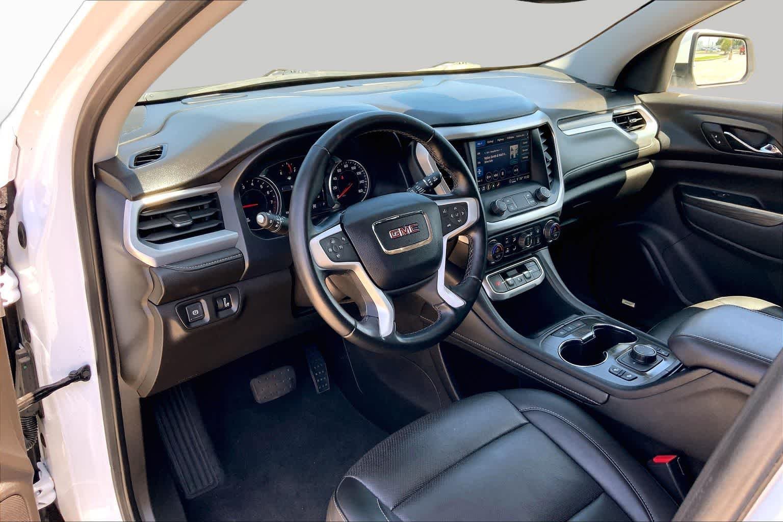 Used 2023 Summit White GMC SLT image 33