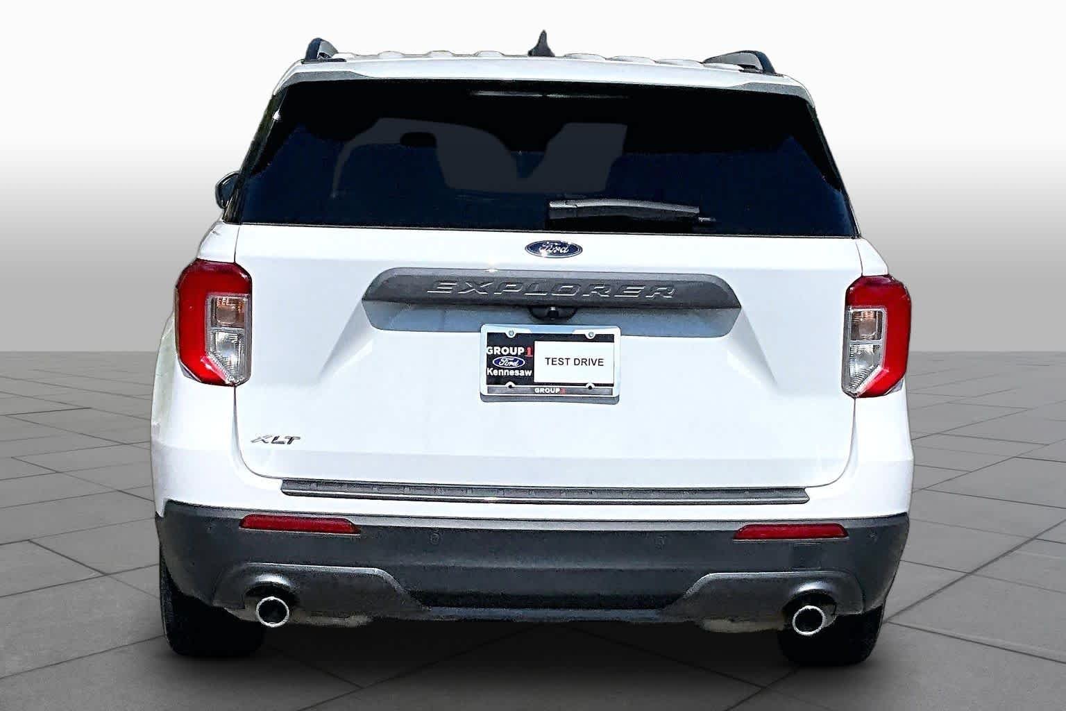 Used 2021 Oxford White Ford XLT image 5