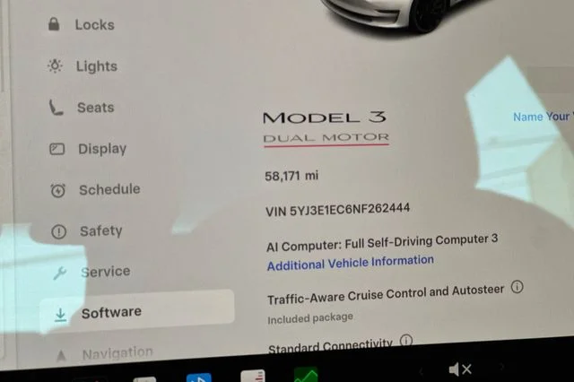 Used 2022  Tesla Performance image 28