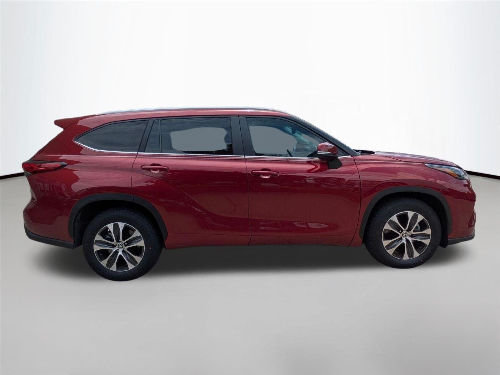 Used 2023 Ruby Flare Pearl Toyota XLE image 12