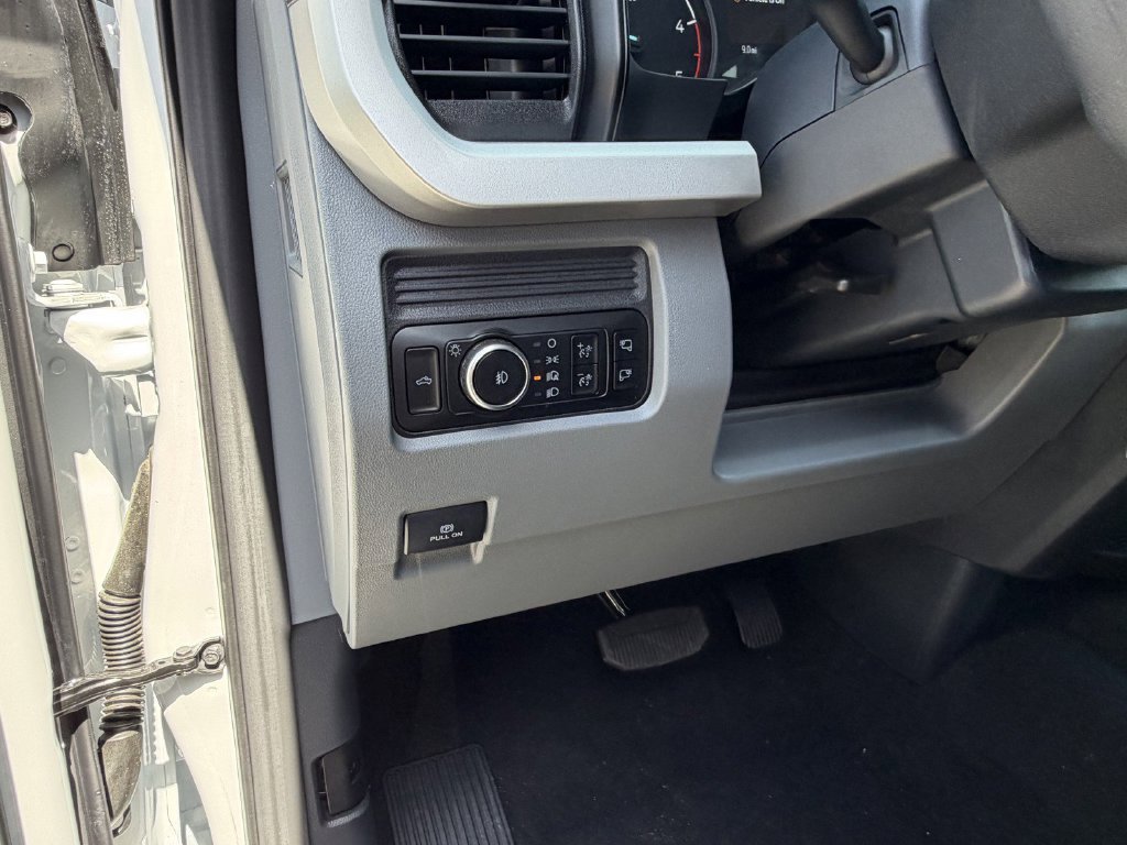 New 2026 Oxford White Ford F-250® XLT image 23